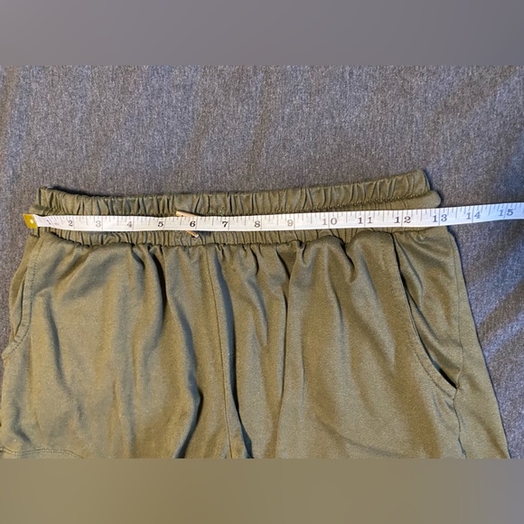 Comfy Shorts - Picture 3 of 4